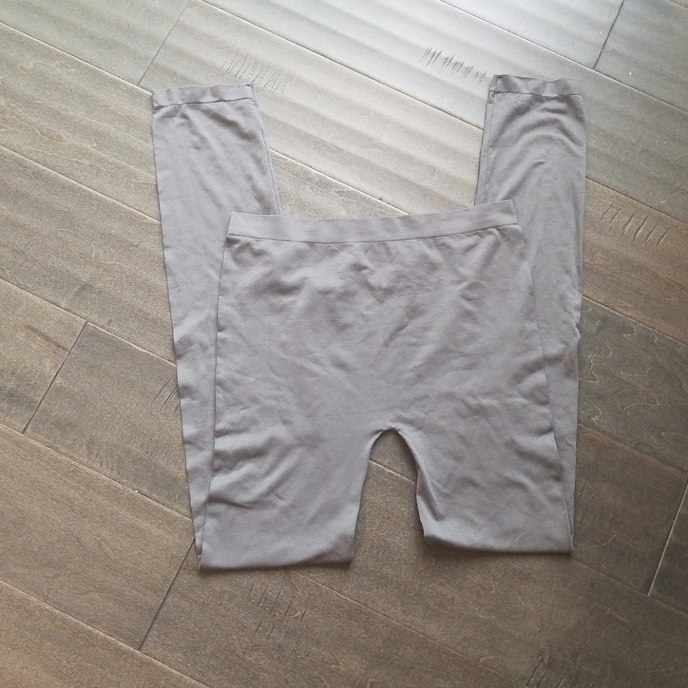 Gray leggings
